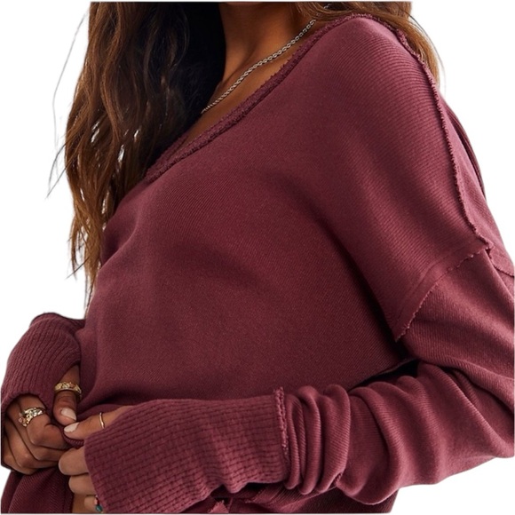 Free People Colby Long Sleeve Scoop Neck Maroon Thermal Raw Hem W/ Thumb Holes S - Picture 3 of 11